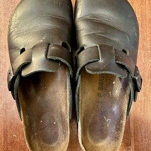 Birkenstock Boston Leather Clogs